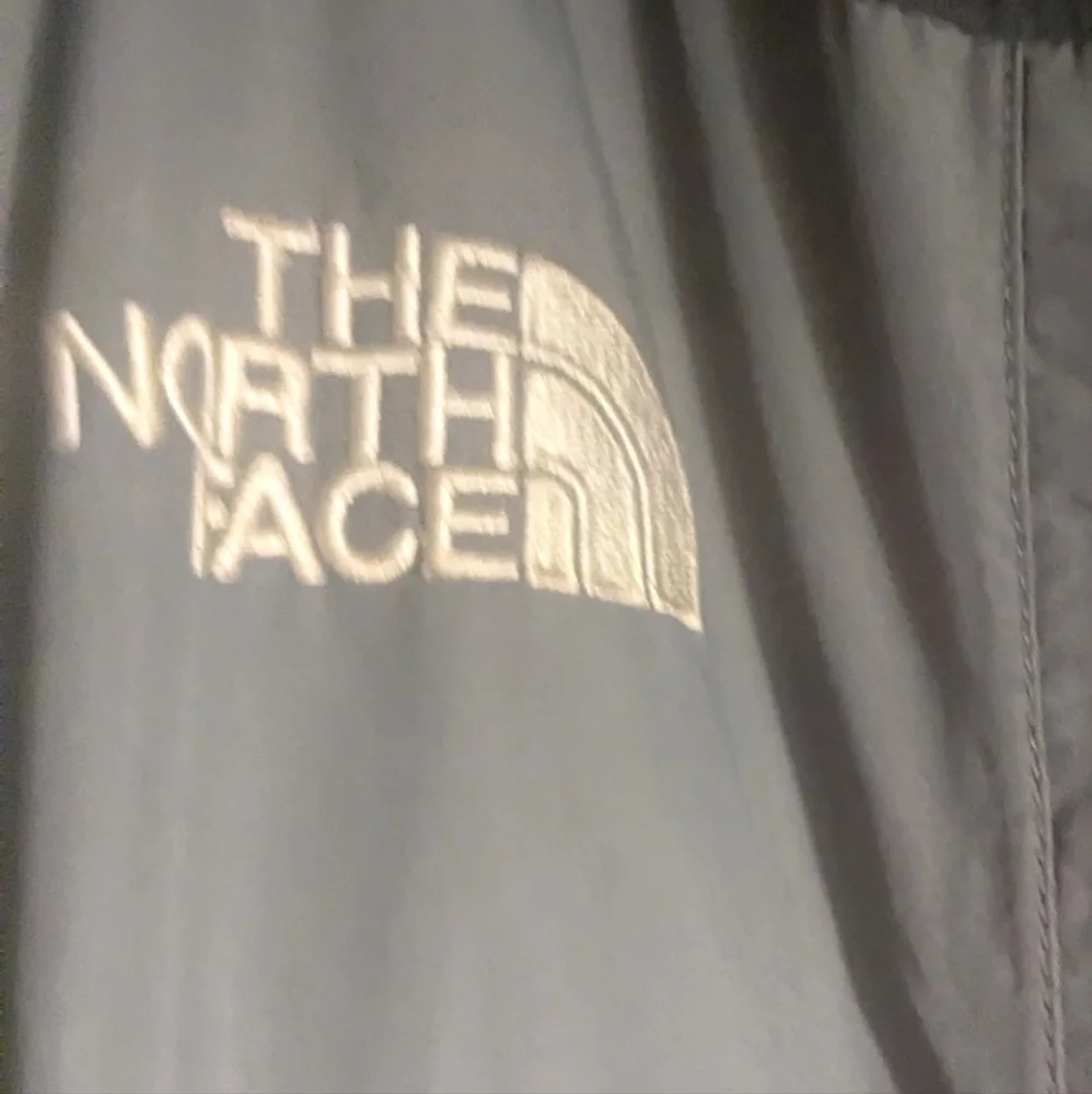 The North Face. Men's Jacket. With Hood. Grey And Black. Lined.